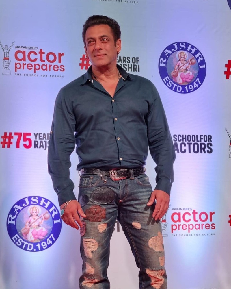 Salman Khan at Uunchai screening